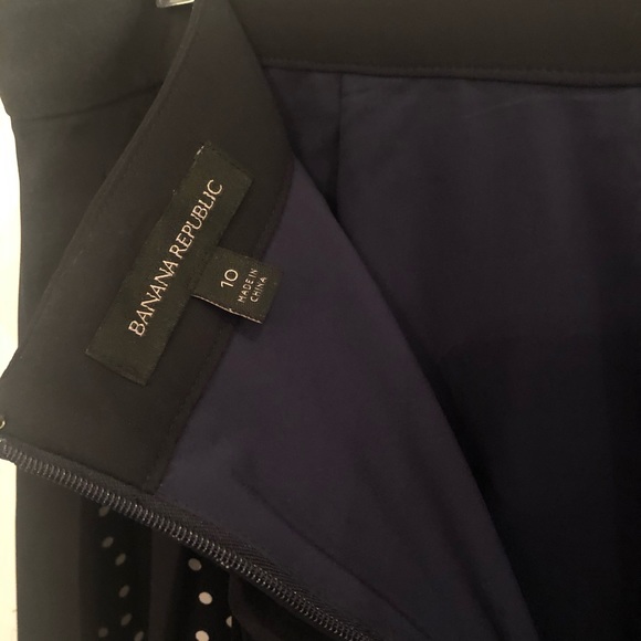 Banana Republic Pleated Polka Dot Skirt - Picture 5 of 5